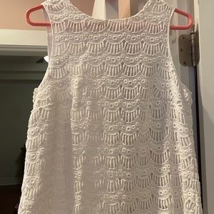 Lilly Pulitzer size medium EUC white top sleeveless